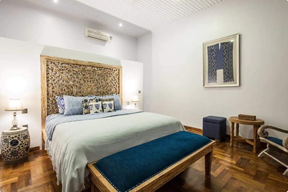 Bed, Bedroom, air conditioner