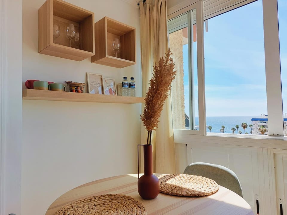 Kitchen or kitchenette, Decorative detail, Dining area, Sea view