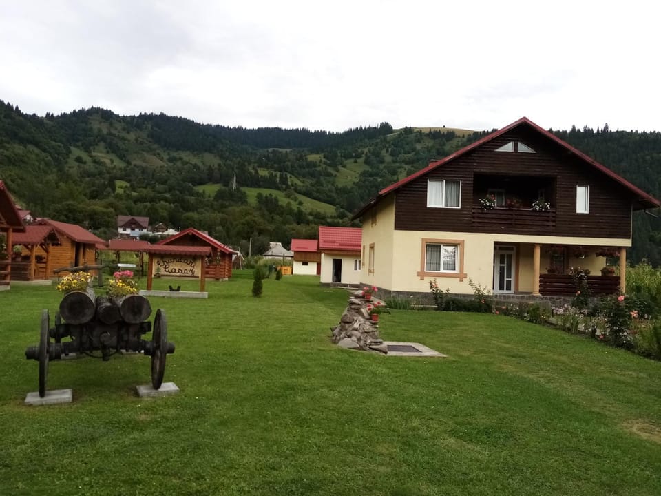 Casa Prundari Nicu și Mirela Bed and Breakfast in Romania