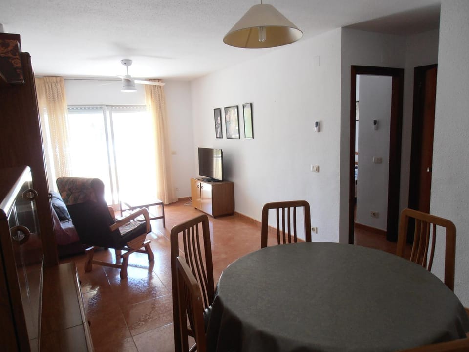 TV and multimedia, Living room, Dining area