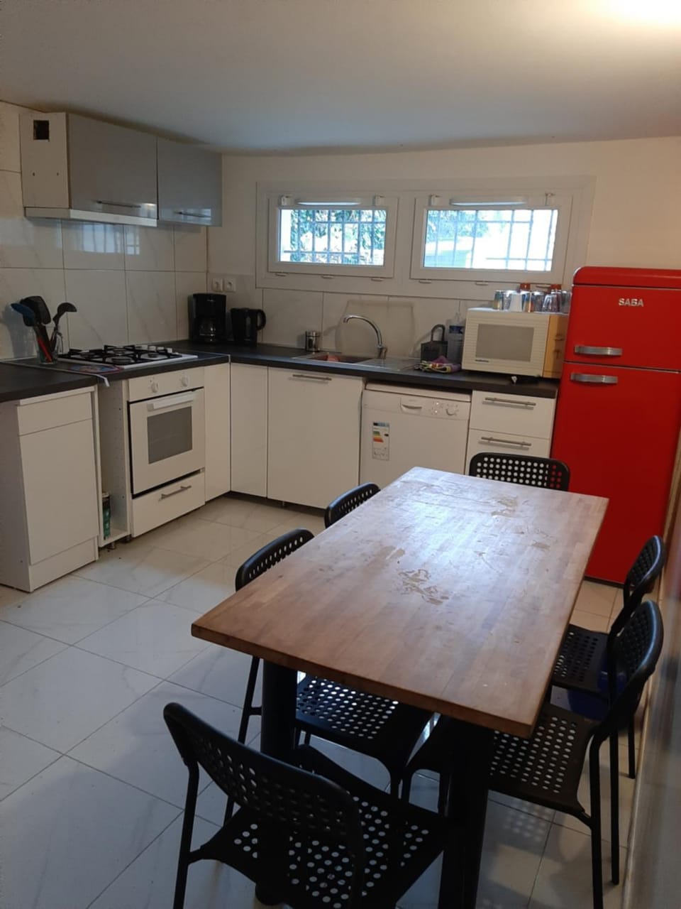 TV and multimedia, Kitchen or kitchenette, Dining area