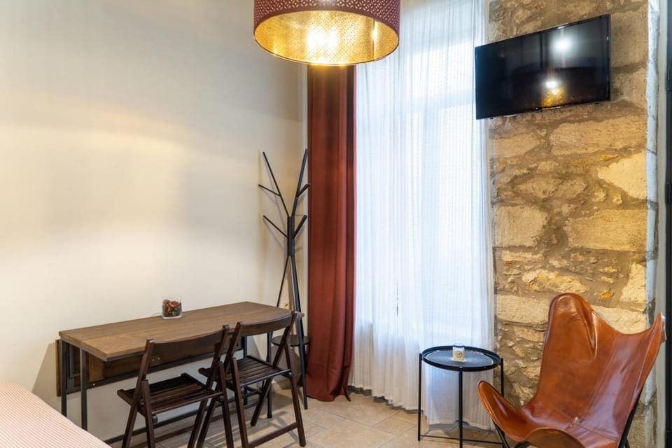 Communal lounge/ TV room, Living room, Seating area, Dining area