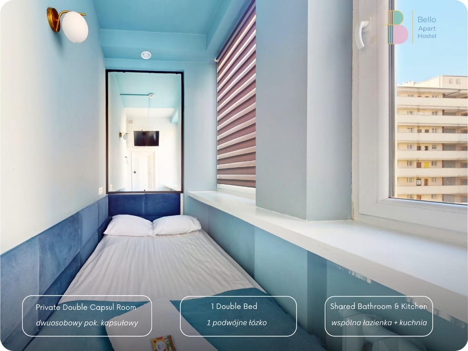 Bed, Photo of the whole room, Bedroom, towels, air conditioner