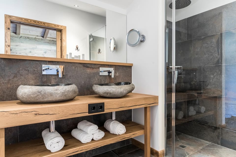 Shower, Bathroom, towels