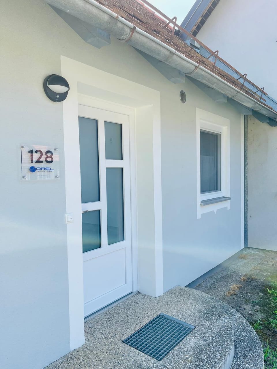 Property building, Facade/entrance