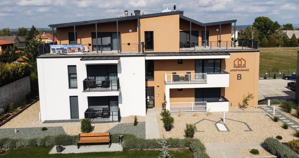 Property building, Street view