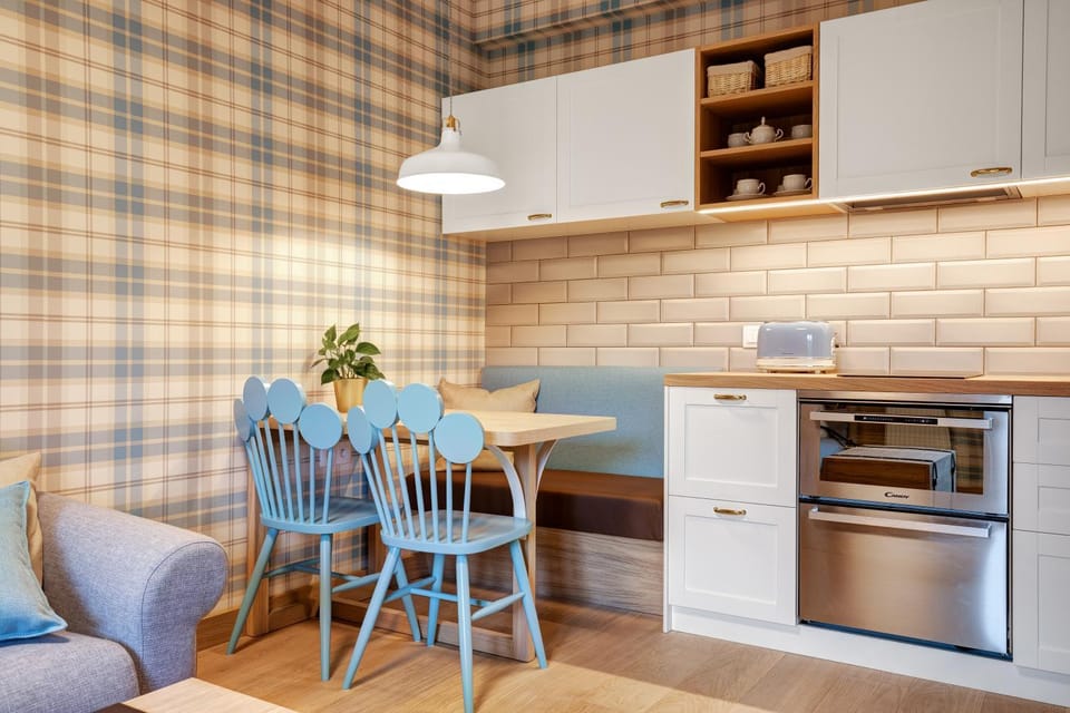 Coffee/tea facilities, Dining area