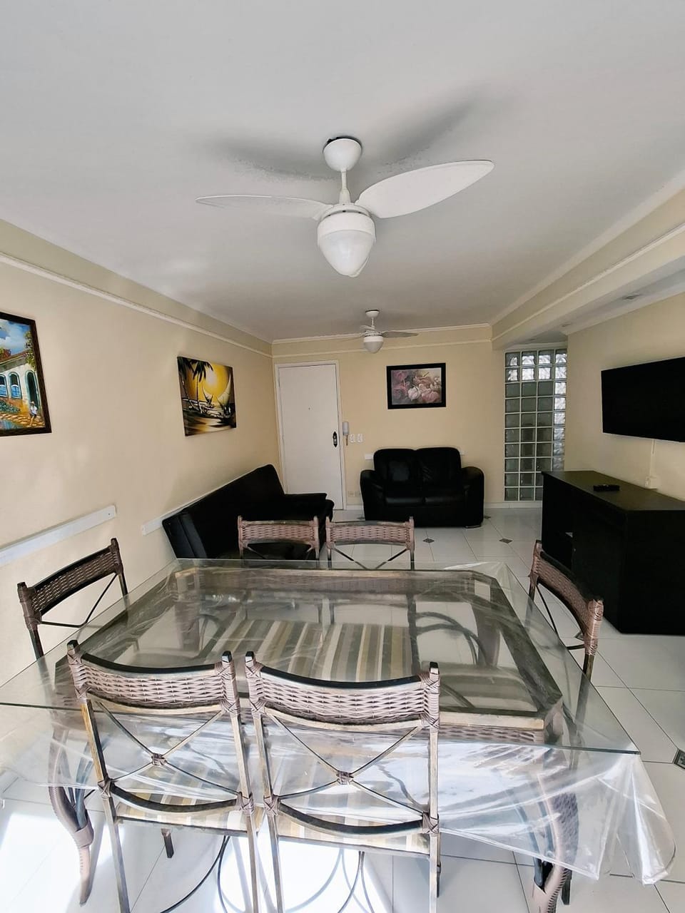 Communal lounge/ TV room, TV and multimedia, Living room, Dining area, Sea view