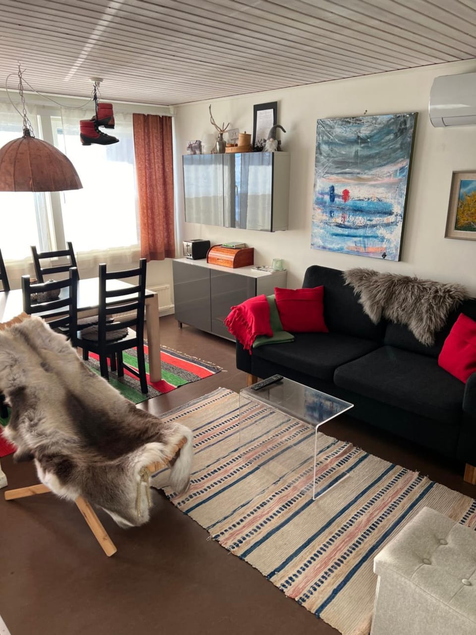 Living room, Seating area, Dining area