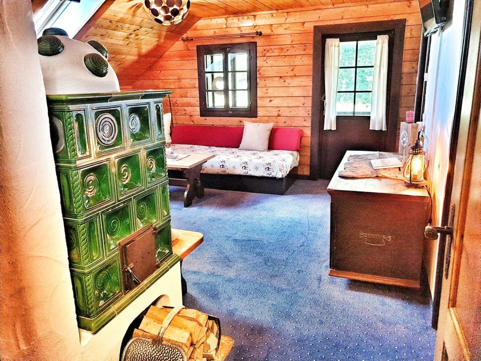 Living room, Decorative detail, Seating area