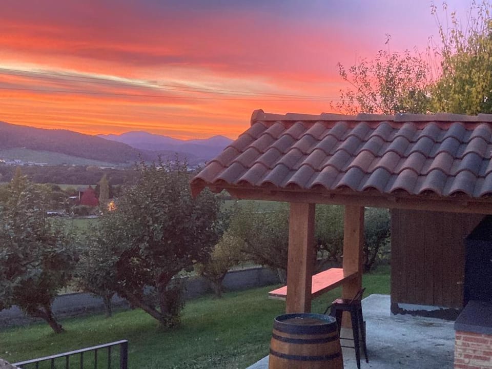 BBQ facilities, Sunset