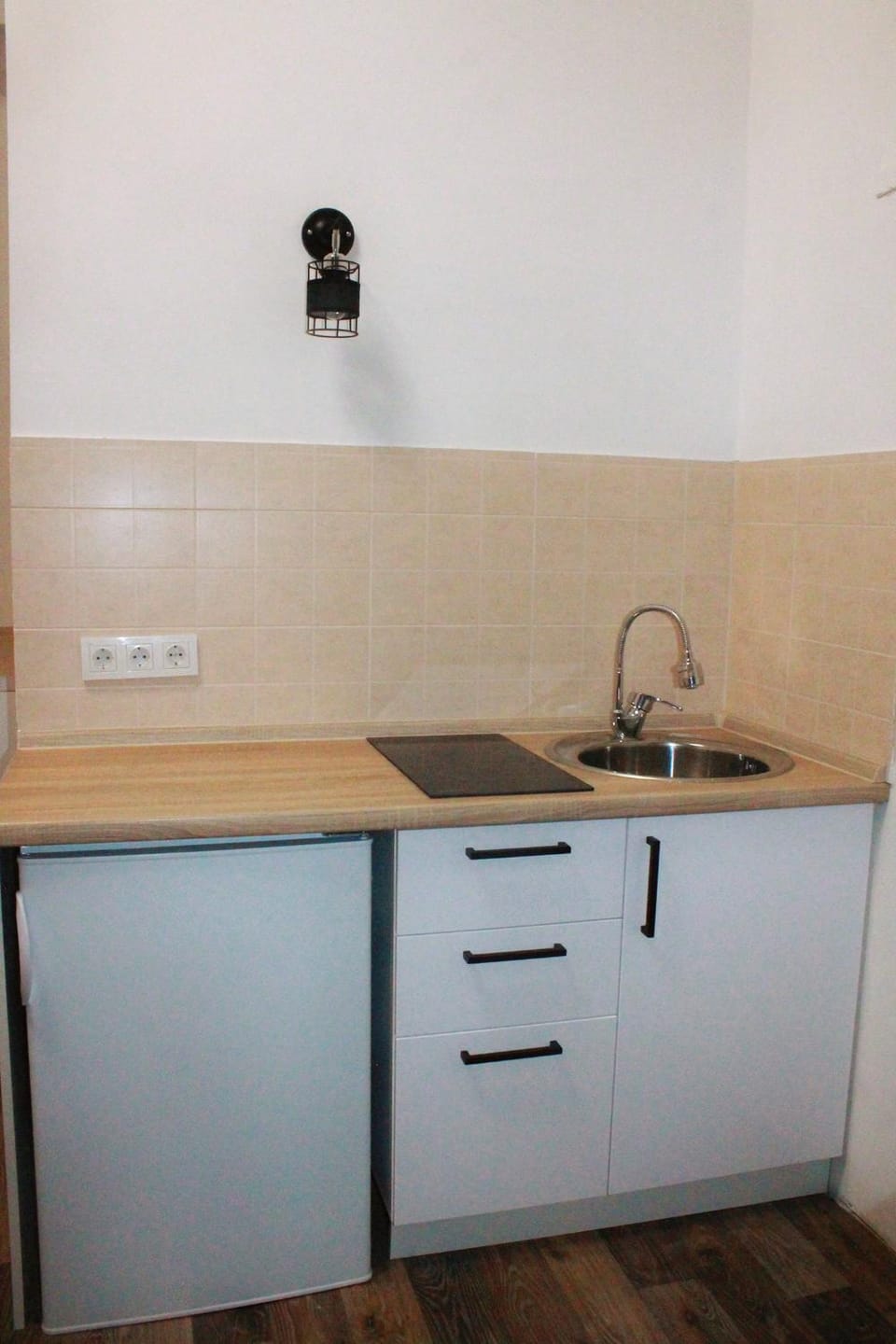 Студія з балконом в кварталі від Дерибасівської світло 24 на 7 Apartment in Odessa