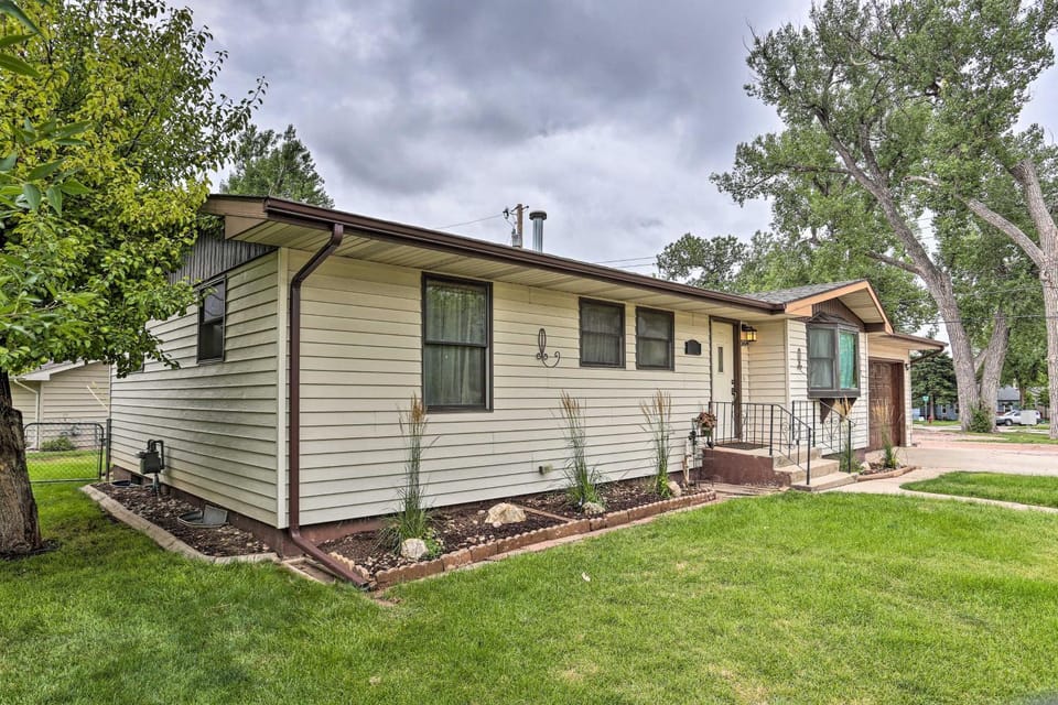 Canyon Lake, Sturgis Rally Home w/ Fenced Yard House in Rapid City