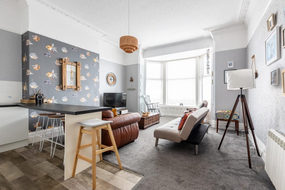 Beach Shore - SEA VIEWS Apartment in Lytham St Annes