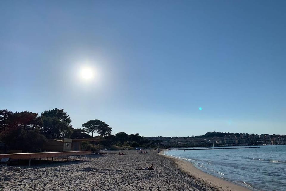 Appartement neuf sur Plage de Calvi Vue Mer Apartment in Calvi