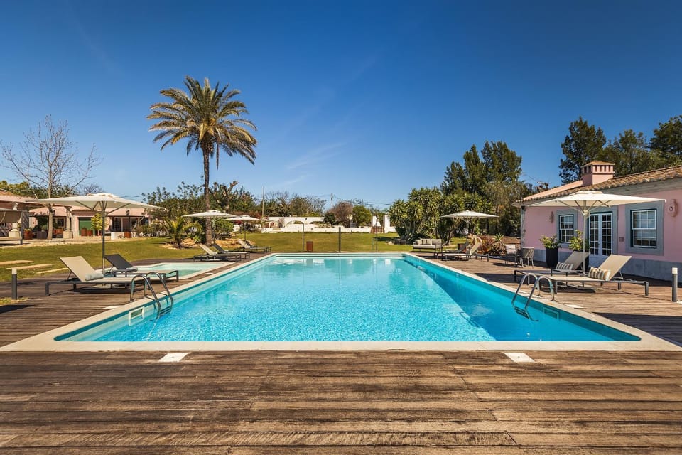 Pool view, Swimming pool, sunbed