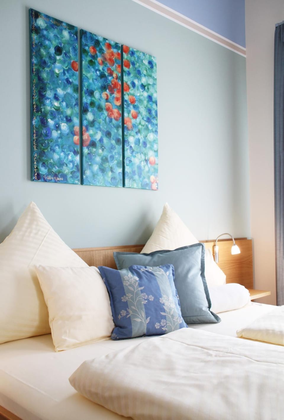 Photo of the whole room