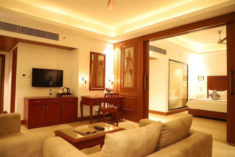 Communal lounge/ TV room, TV and multimedia, Living room, Seating area