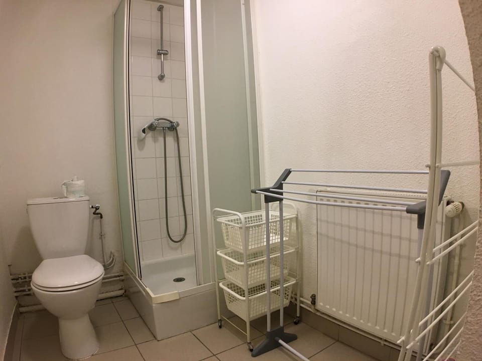 Appartement meublé n°3 - 15 min Dampierre - 25 min Belleville - WIFI Apartment in Gien
