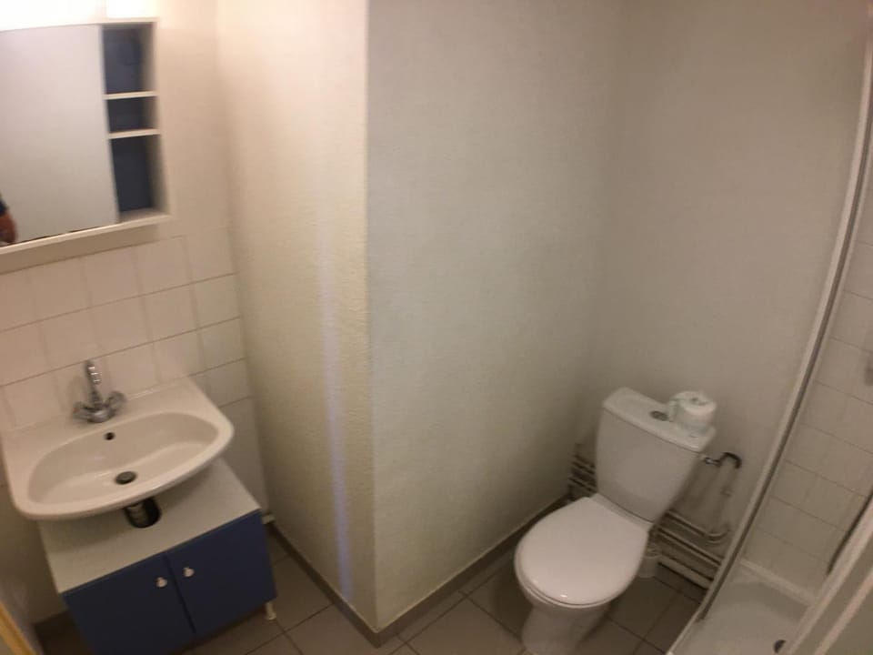 Appartement meublé n°3 - 15 min Dampierre - 25 min Belleville - WIFI Apartment in Gien