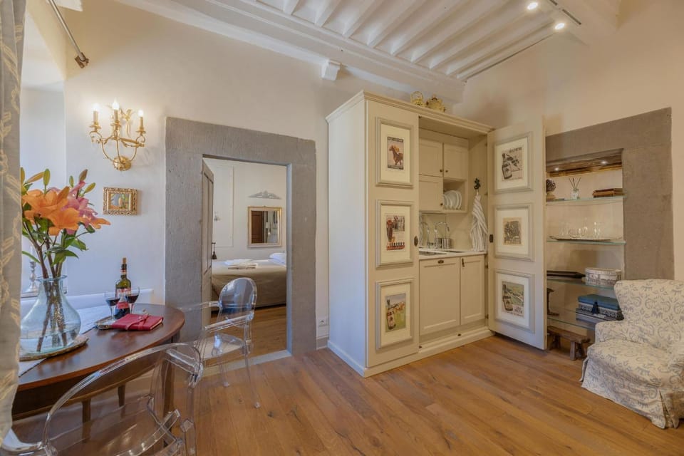 Kitchen or kitchenette, Living room, Dining area