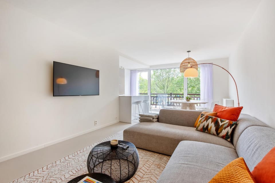 TV and multimedia, Living room, Seating area