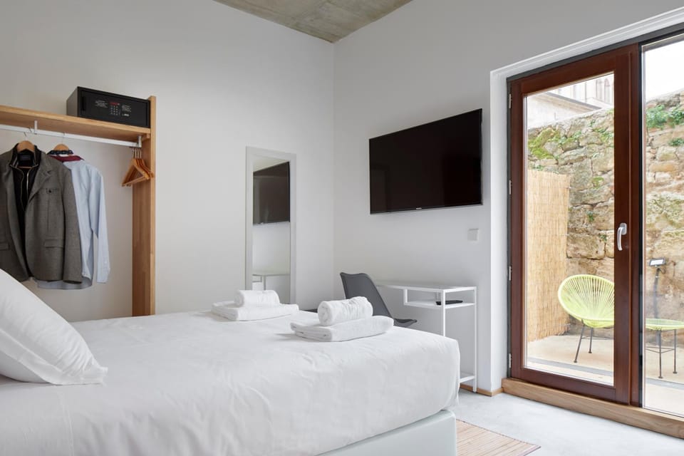 IRAIPE Estella Rooms Auto Check-in Bed and Breakfast in Estella