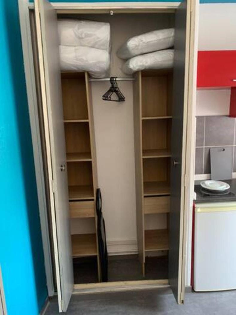 Studio 1 tout confort Avec wifi et Netflix Apartment in Valenciennes