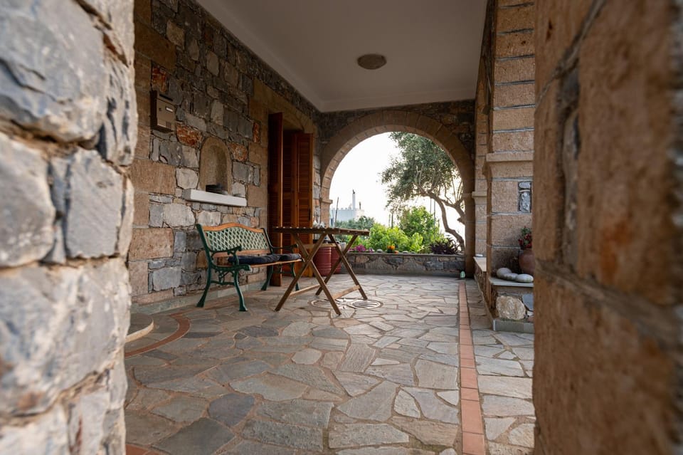 Mary stone house House in Messenia