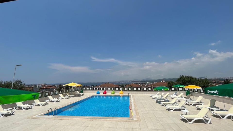 Property building, Swimming pool