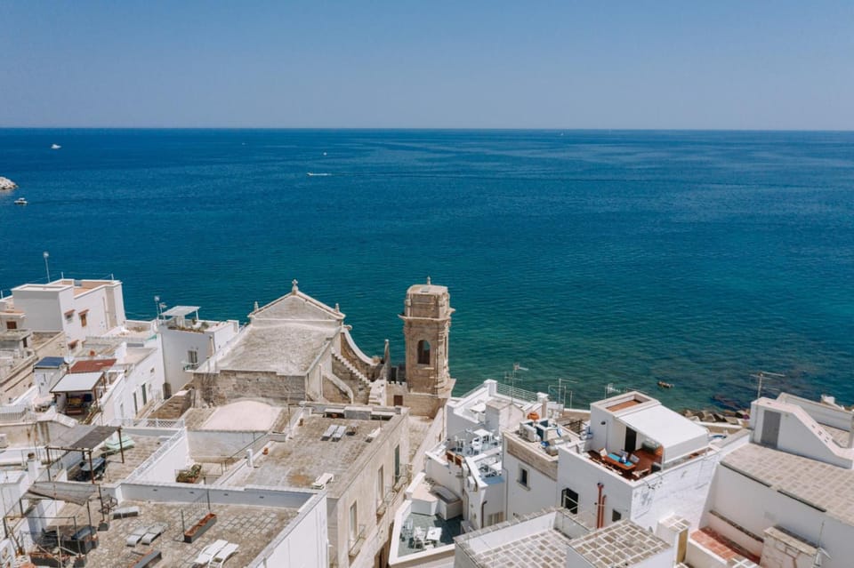 City view, Sea view