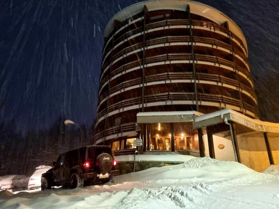 Property building, Winter