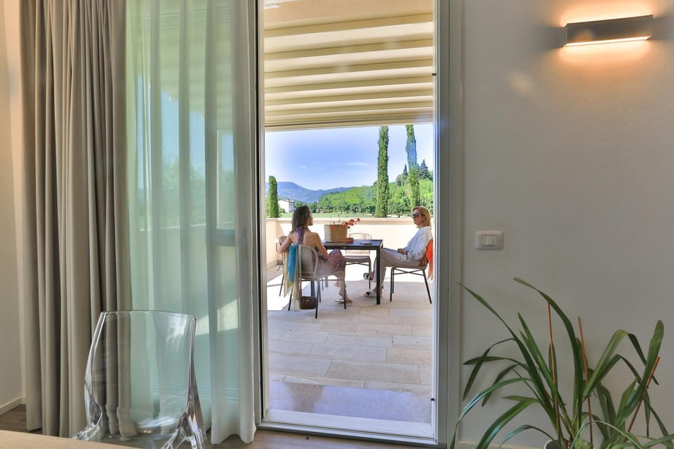 Balcony/Terrace, Balcony/Terrace