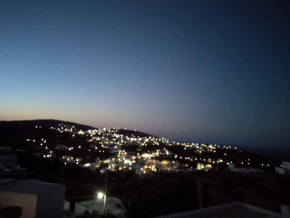 Melissou place Apartment in Milos