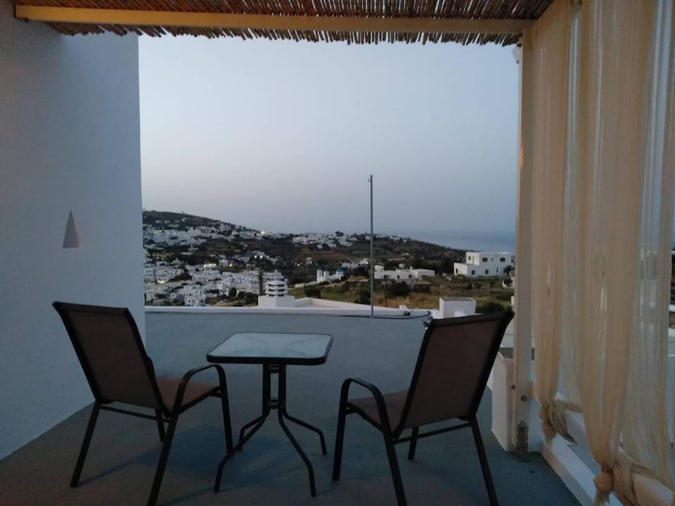 Melissou place Apartment in Milos