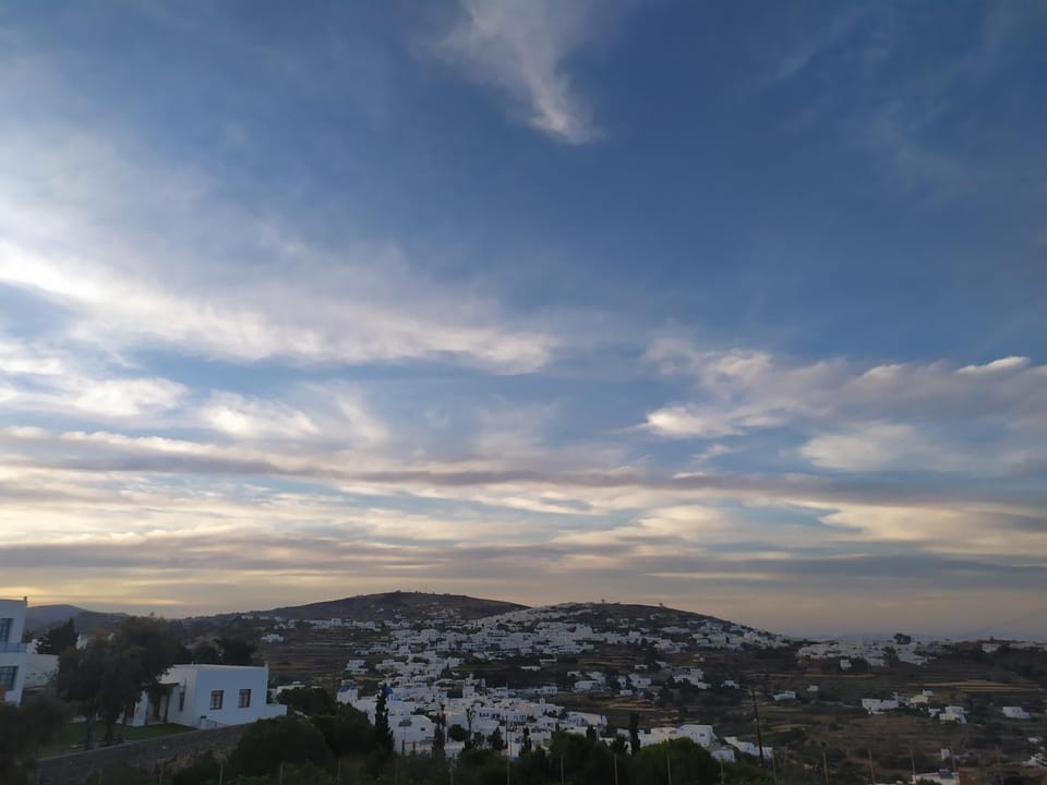 Melissou place Apartment in Milos