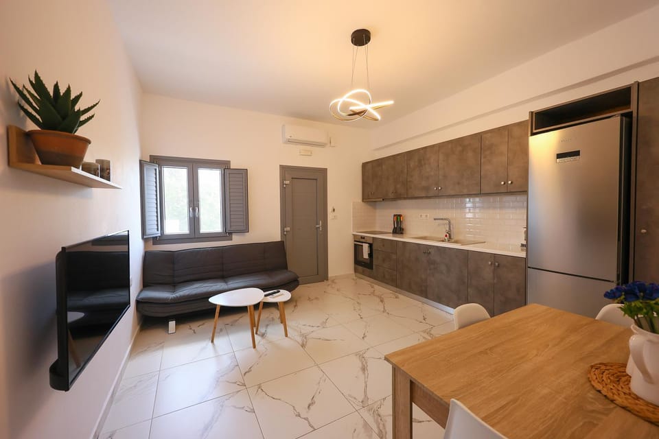 Living room, kitchen