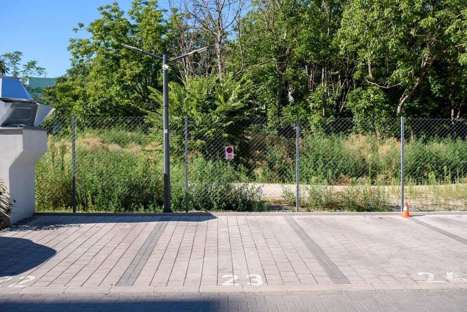 Off site, Quiet street view