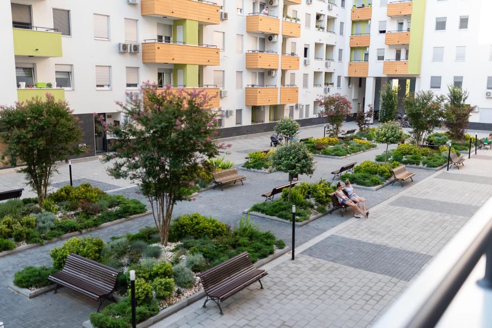 Patio, Facade/entrance, Off site