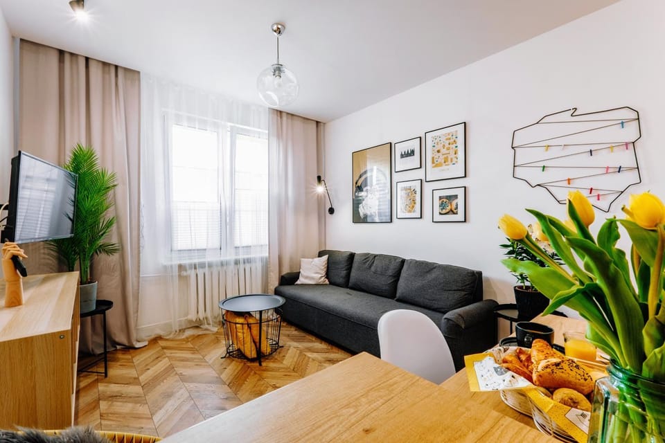 Bed, Living room, Photo of the whole room