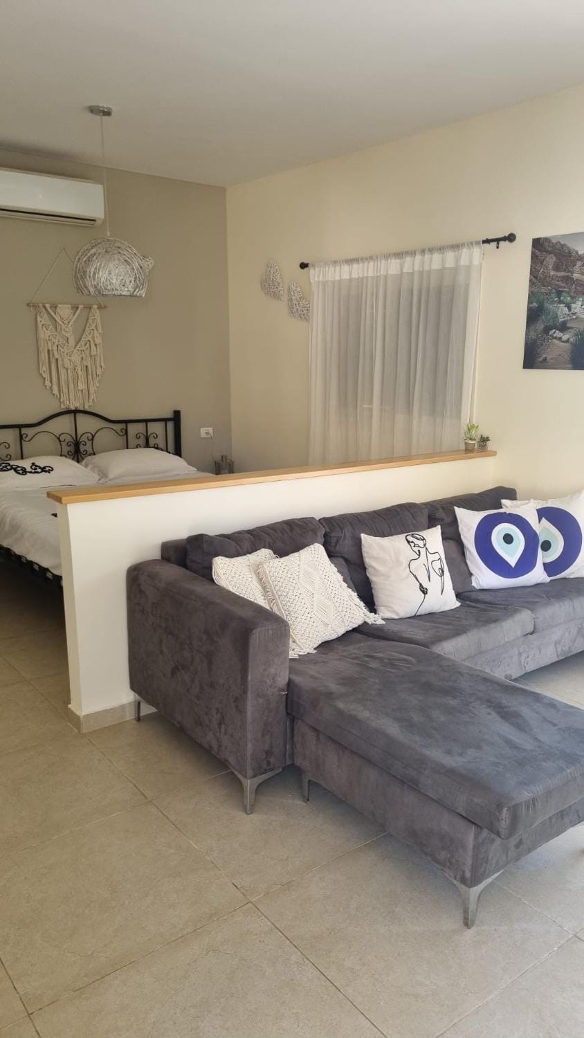 Rivka's Ein Gedi Apartment in South District