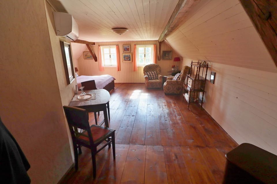 Chalupa Huníkov Bed and Breakfast in Czechia