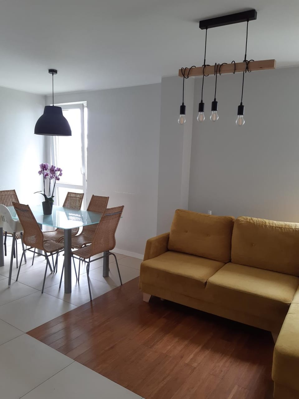 Kitchen or kitchenette, Living room, Seating area, Dining area, Bedroom
