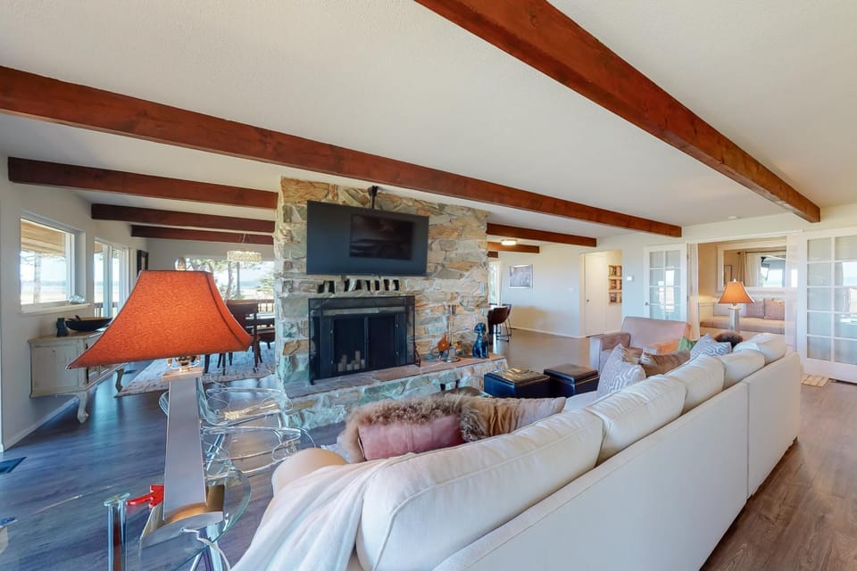 Baydream House in Westport