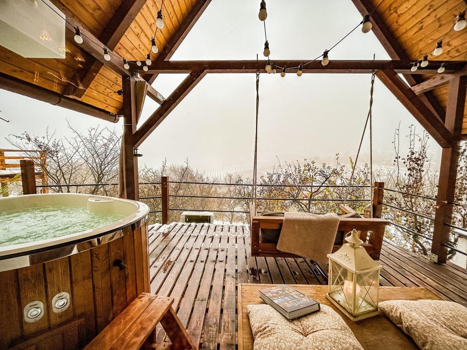 Eged Cottage House in Slovakia