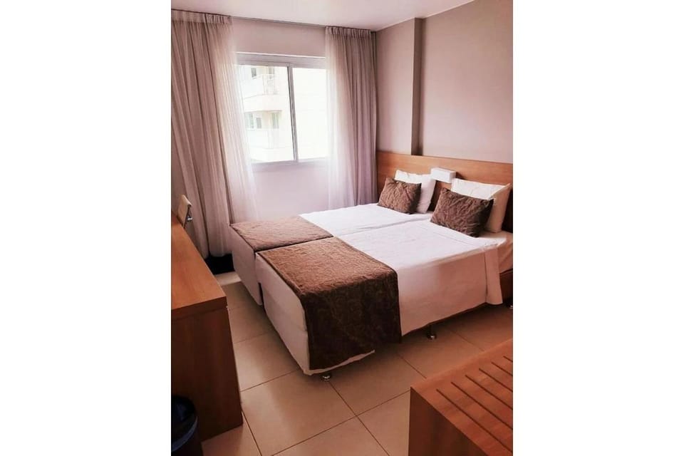 MELHOR Localização na Barra da Tijuca- Apartamento com Ar, wifi, microondas Apartment in Rio de Janeiro