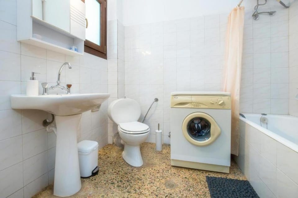 Bathroom, Bath