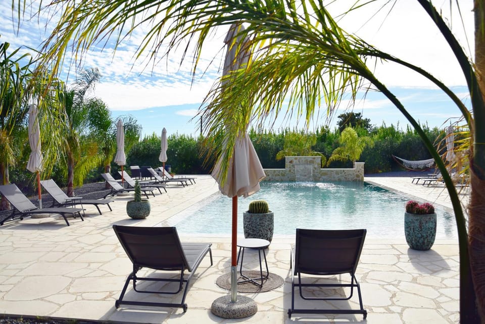 Garden, View (from property/room), Garden view, Pool view, Swimming pool, sunbed