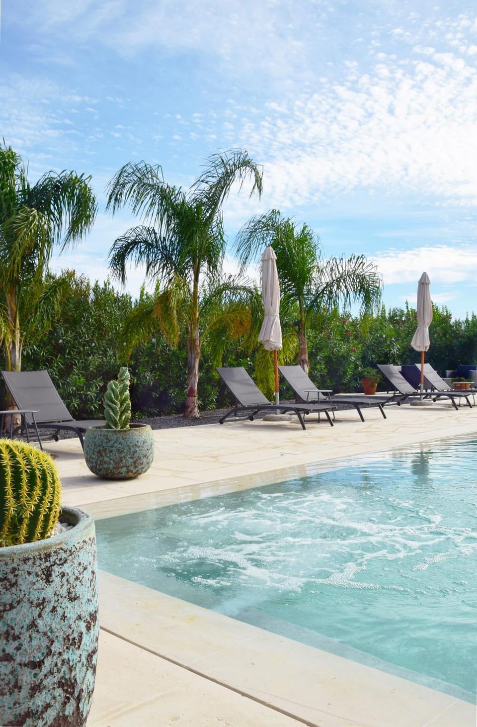 Garden, Hot Tub, View (from property/room), Garden view, Pool view, Swimming pool, sunbed