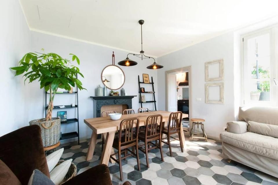 Villino Genia Moltrasio Lake Como Pool & Lake View Villa in Moltrasio